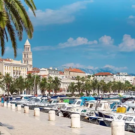 Modern In Split, 8min From Beach