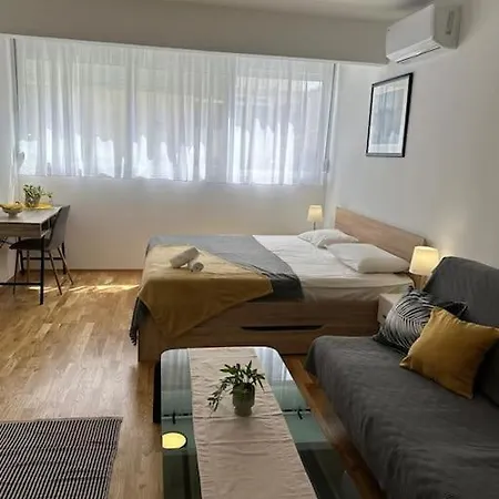 Modern In Split, 8min From Beach Split