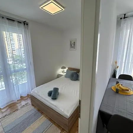 Modern In Split, 8min From Beach Apartamento *