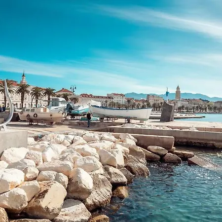 Modern In Split, 8min From Beach Split