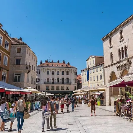 Appartement Modern In Split, 8min From Split